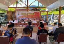 Polda Sulbar Ungkap Peredaran Rokok Ilegal dalam Skala Besar Jumpa Pers Polda Sulawesi barat Polda Sulbar | Foto : Humas